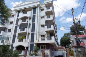4BHK Luxury Apartment at VV Mohalla/Mysore by Revkeys